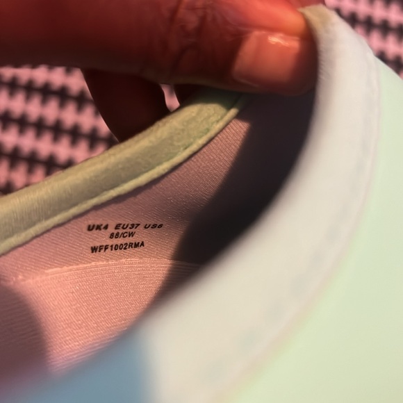 Low Cut Rain Shoes - Picture 5 of 5